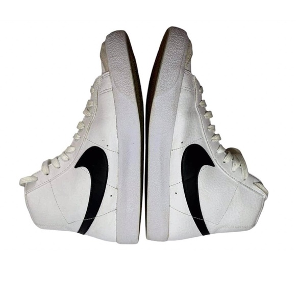 Kid’s Nike White + Black Blazer Mid 77 Trainers, Sneakers - Size 7 Youth - Picture 2 of 6